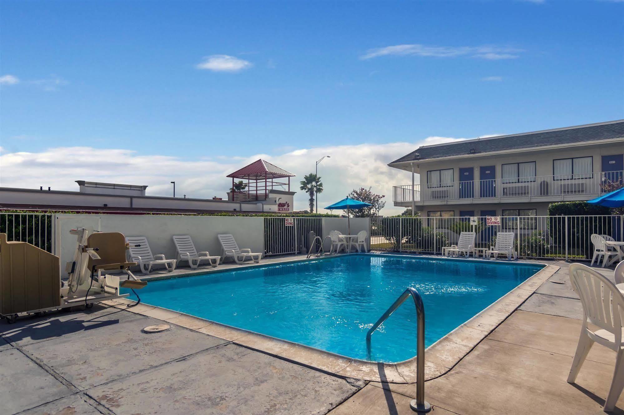 Motel 6-College Station, Tx - Bryan Esterno foto